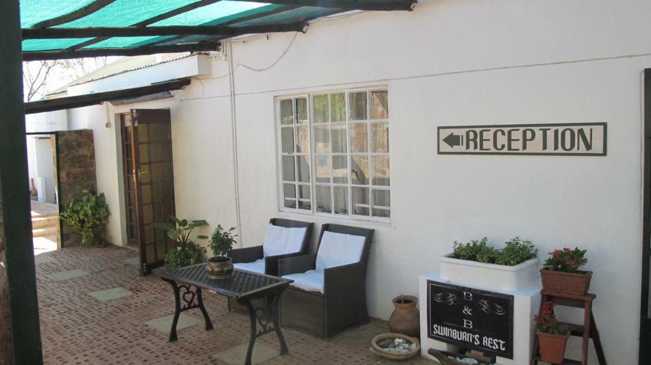 Swinburn'S Rest Aparthotel Lobatse Exterior photo